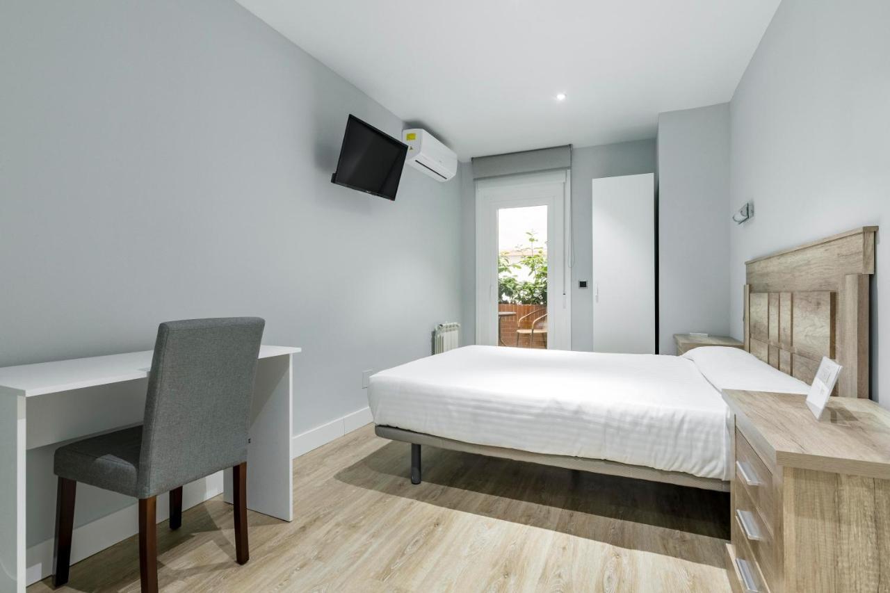 Hostal Los Angeles Madrid Buitenkant foto