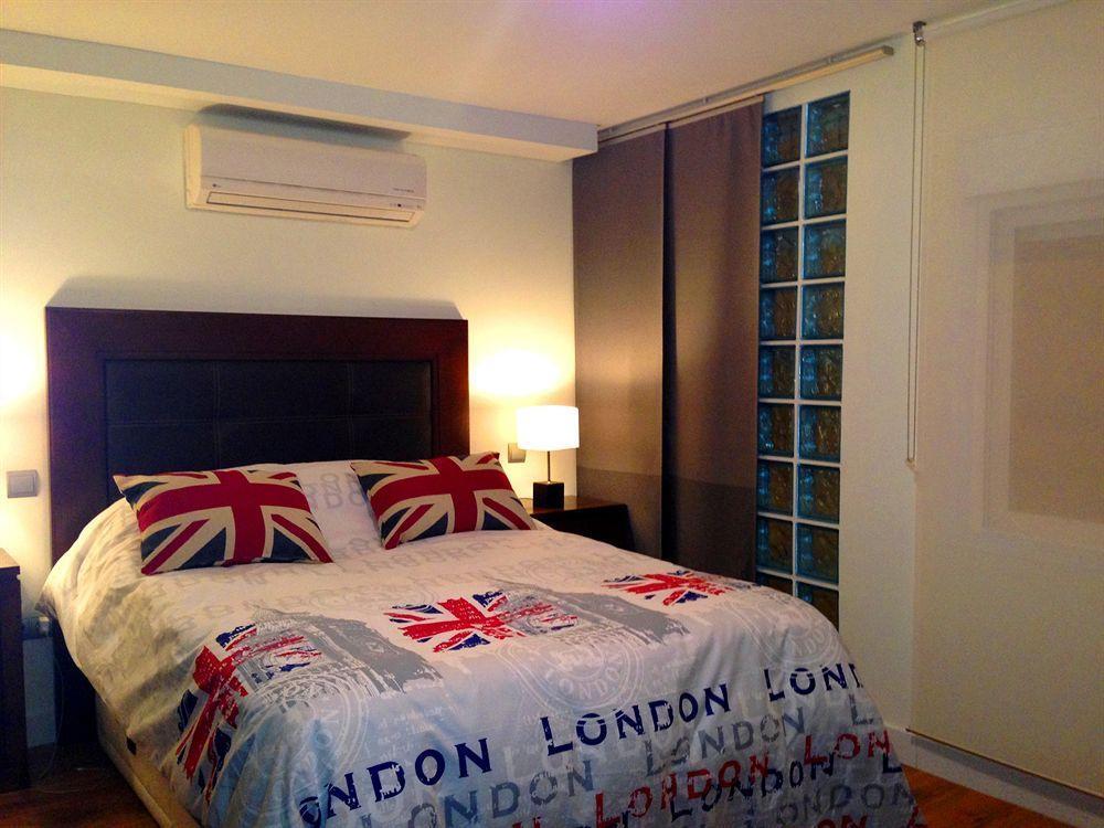 Hostal Los Angeles Madrid Buitenkant foto